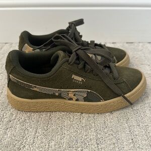 Puma sneakers